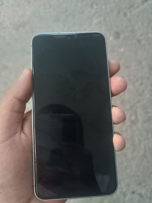 продам Samsung s25 в идеальном состоянии