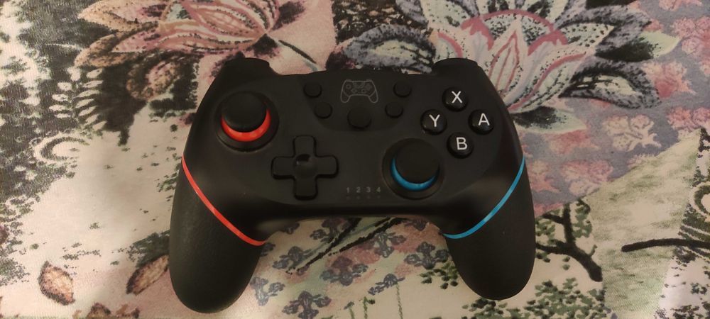 Nintendo Switch V2 modat + Accesorii + card de 512 GB Samsung Sonic