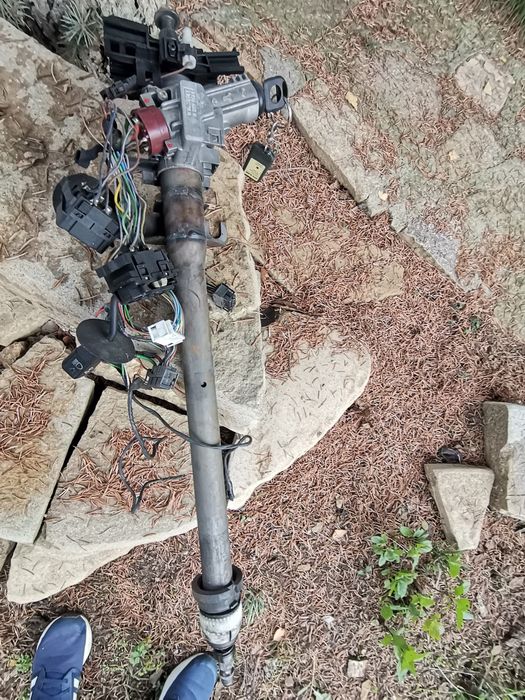 Кормилен прът, капак клапани и картер BMW e 36 m43