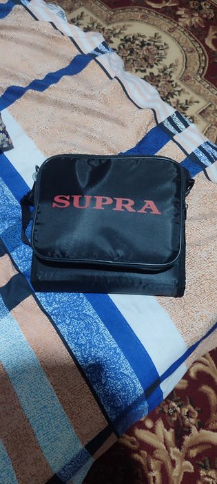 Портативный DVD.