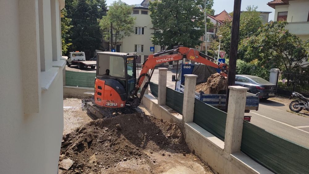 Demolari spargem pardoseala din beton ziduri picon  evacuare betoane