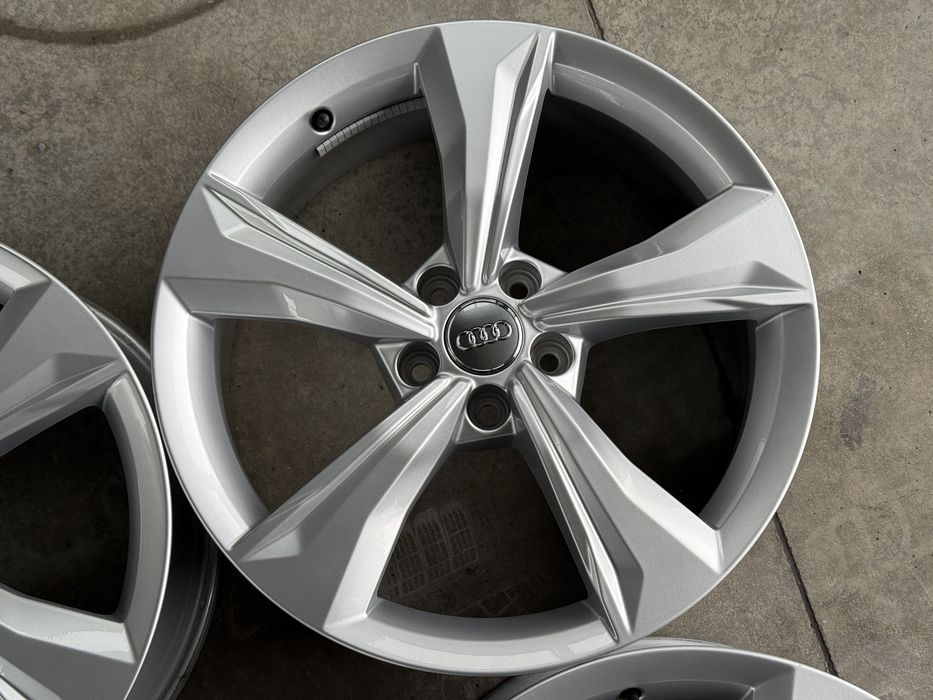4бр. ПОЧТИ ЧИСТО НОВИ 19” ОРИГИНАЛНИ Джанти 5х112 за *AUDI Q5/AUDI/VW/SKODA/SEAT/VAG* 7Jx19H2, ET34