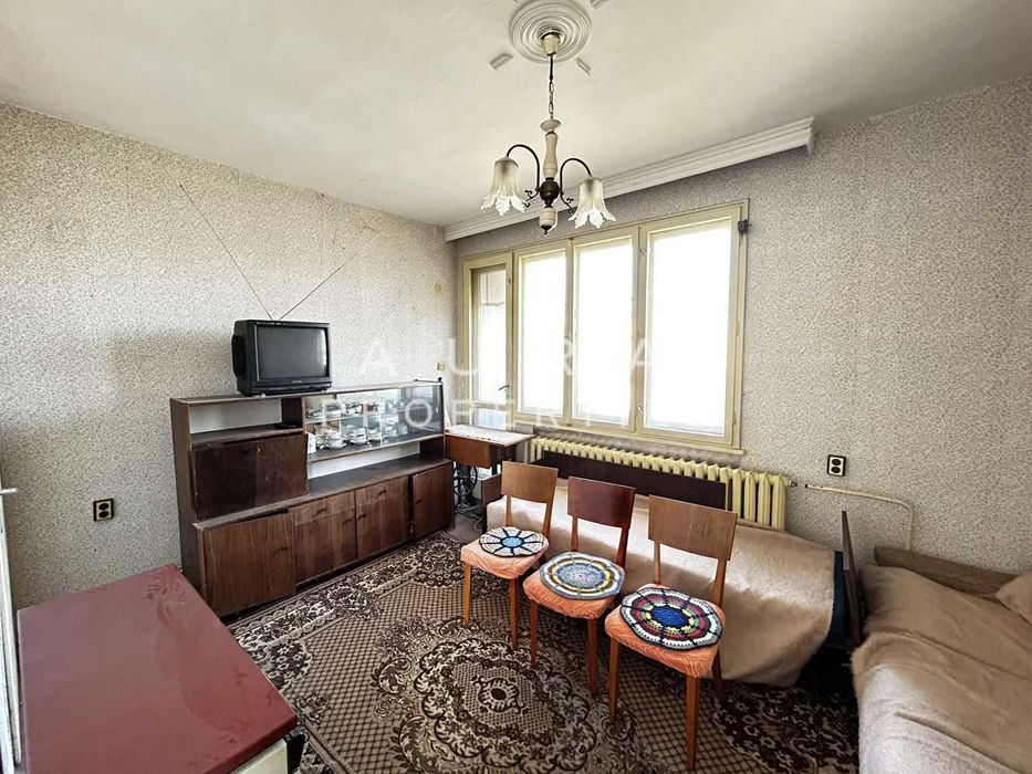 Продава се Многостаен апартамент в Разград, Център - 137 кв.м за 648 €/кв.м - Снимка #3