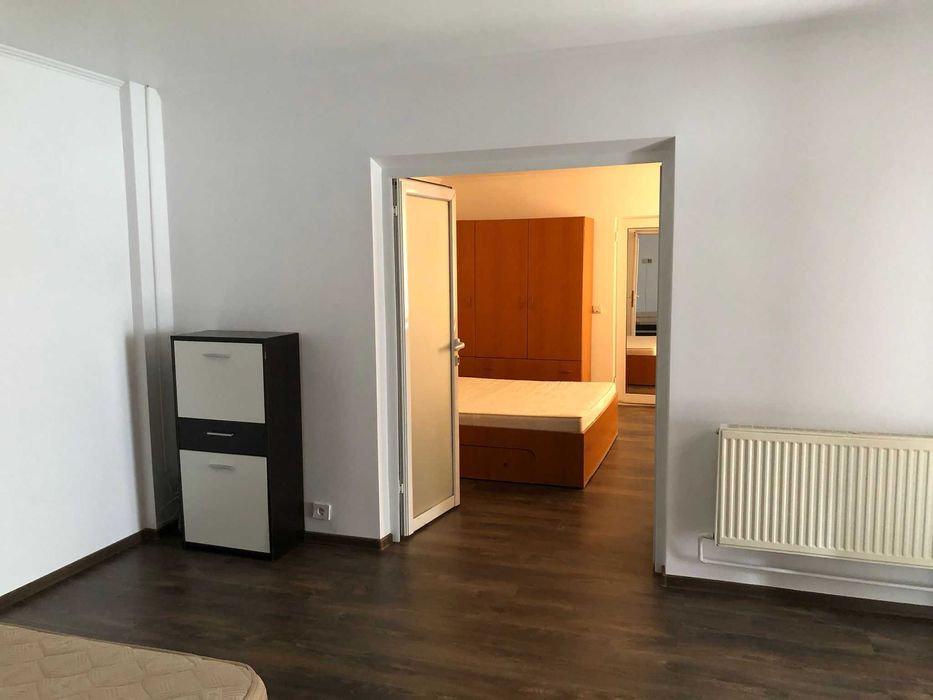 Inchiriere apartament la casa