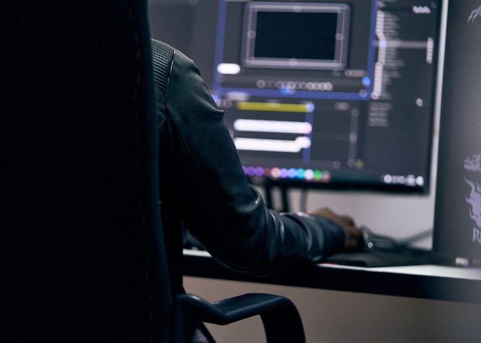 Video montaj xizmati. Oilaviy rasm, tugʻilgan kun uchun fotoslayd