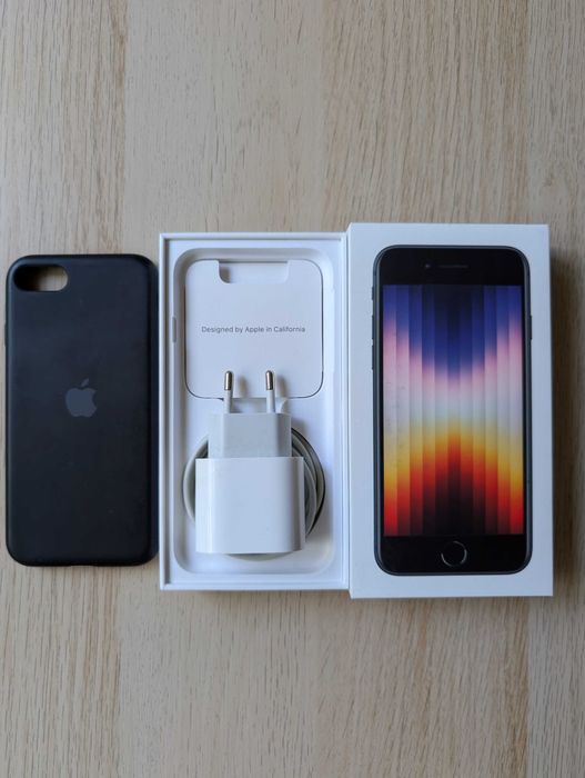 iPhone SE 3rd gen 2022 (64gb) Black