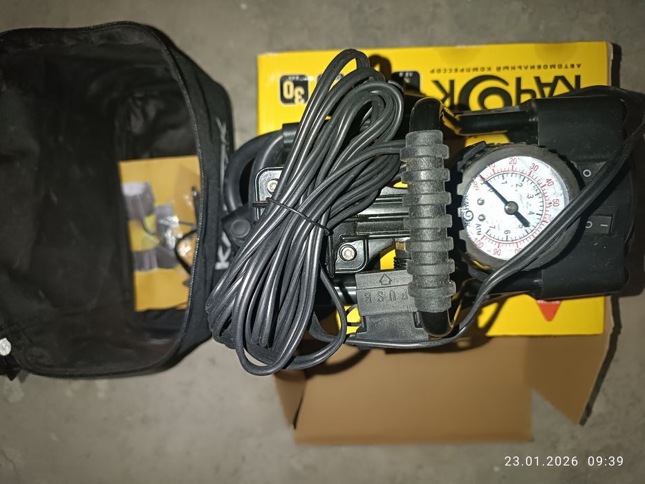 Автомобильный компрессор