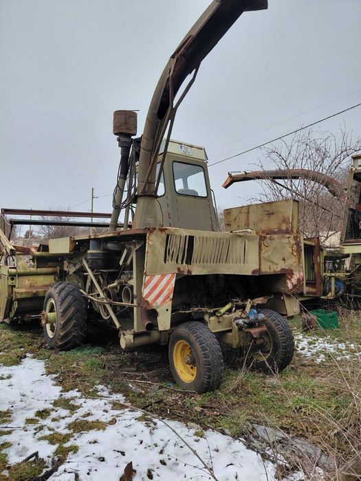 Силажокомбайн Е281