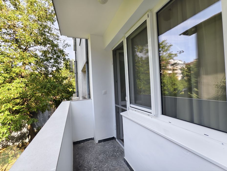 Дава се под наем Тристаен апартамент в София, Редута - 100 кв.м за 1020 € - Снимка #14