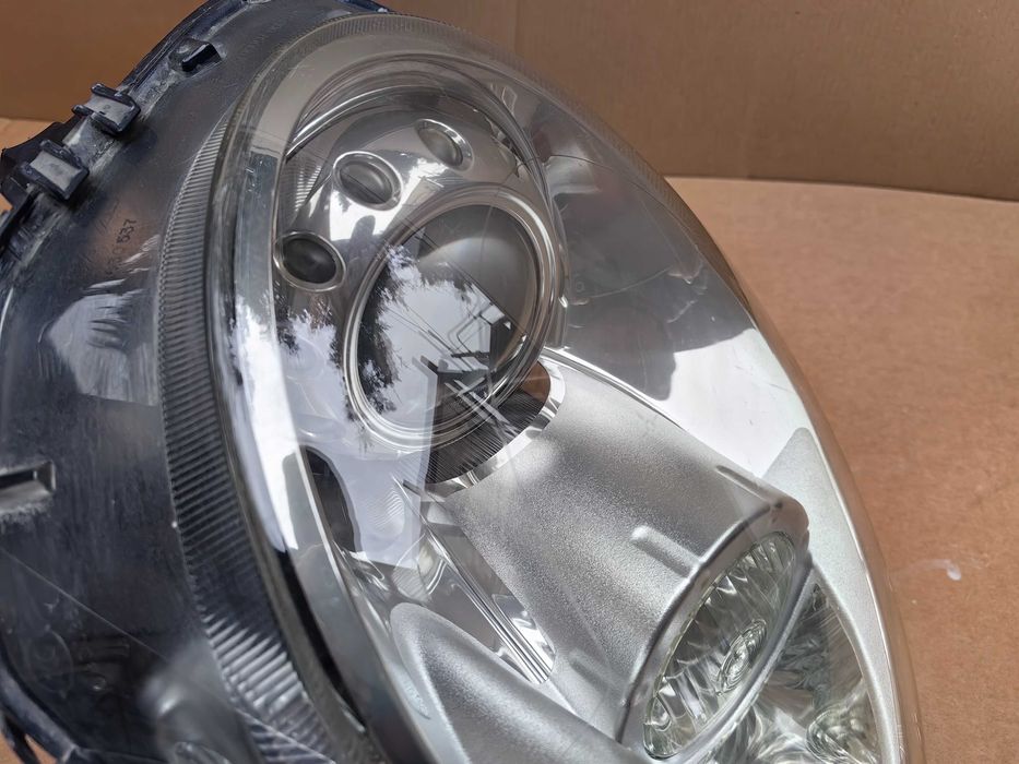 Фар за Mini Cooper R56 Xenon / Мини Купър Р56 Ксенон