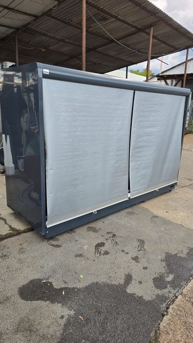 Vitrina frigorifica legume fructe perdea aer