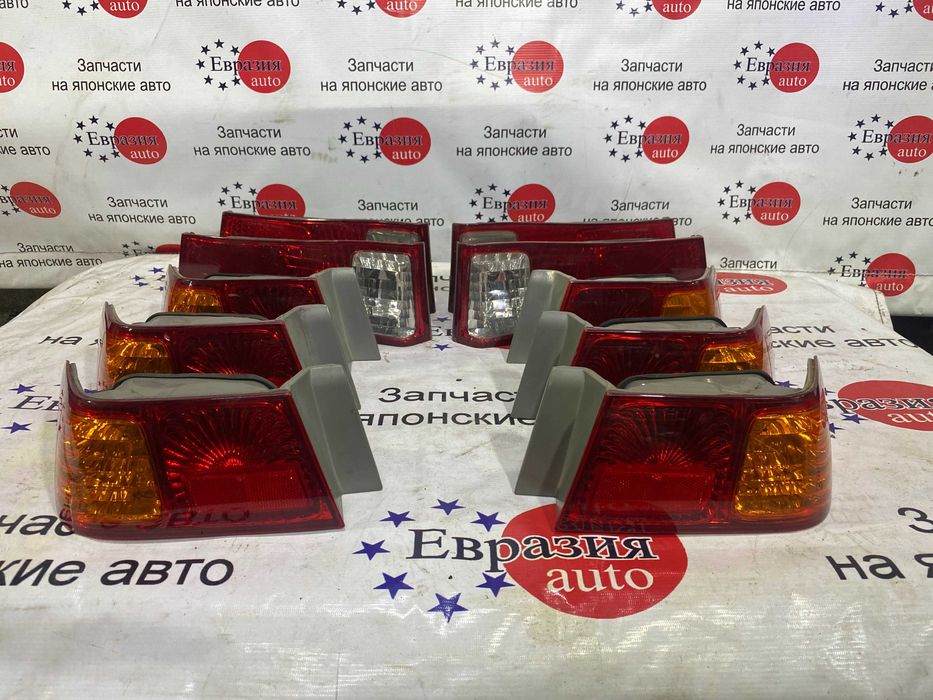 Задние фонари Toyota Camry 25 оригинал.