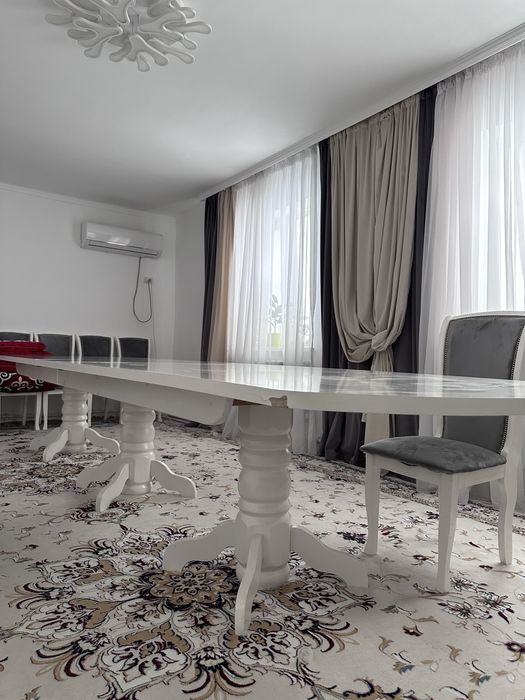 Стол гостевой со стульями