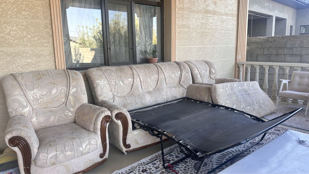 Продаем ДИВАН комплект ( 4 шт)