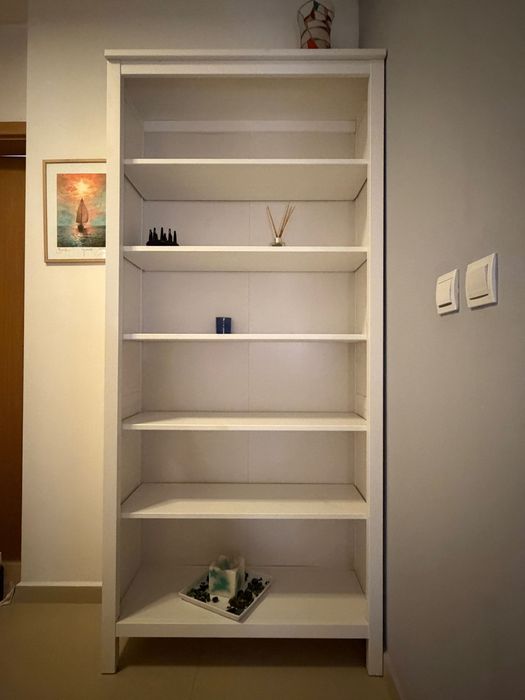 Бяла секция ИКЕА с 6 рафта – като нова