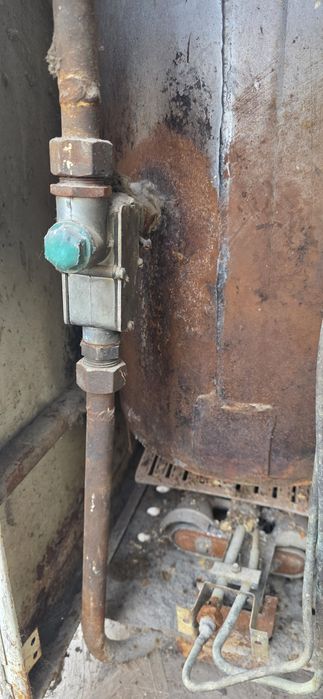 Продам газовый котел АГВ