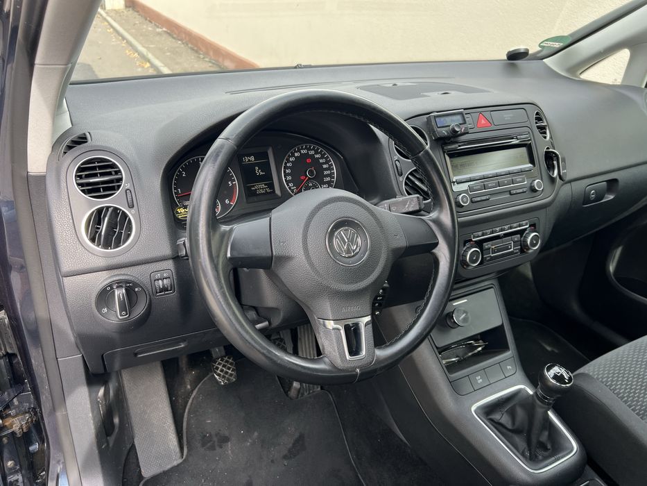 VOLKSWAGEN Golf Plus 2010 — imagine 3