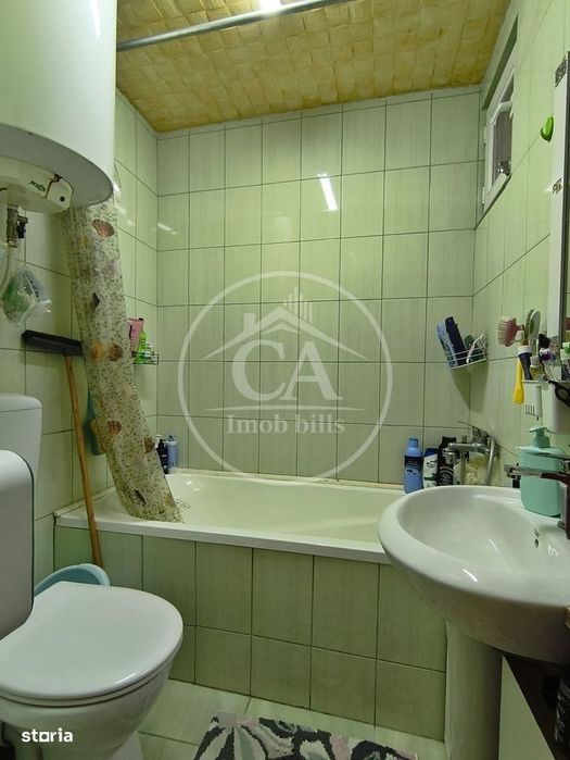 Apartament cu 2 camera la curte comuna de vanzare Central, Oradea