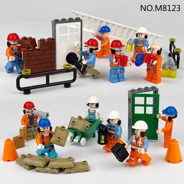 Set 12 figurine plus accesorii tip Lego