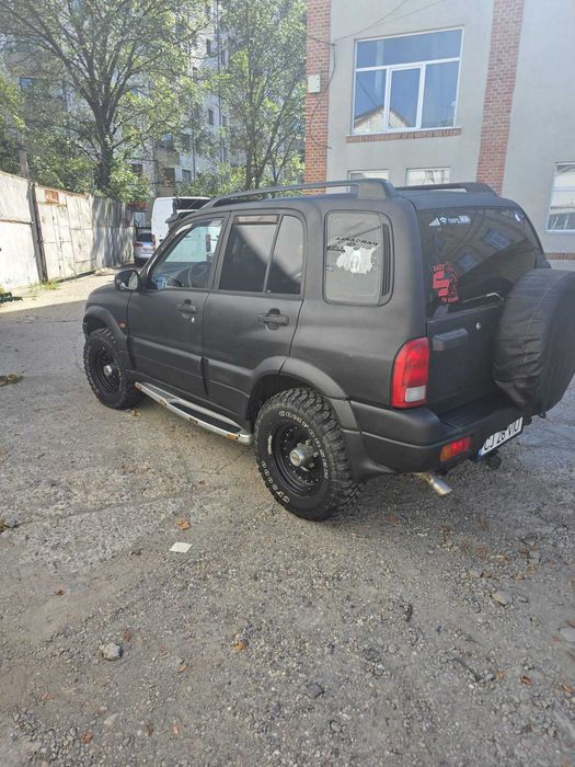Suzuki Grand Vitara 2.0 Benzină 4x4 | Suspensie Ironman | 2003
