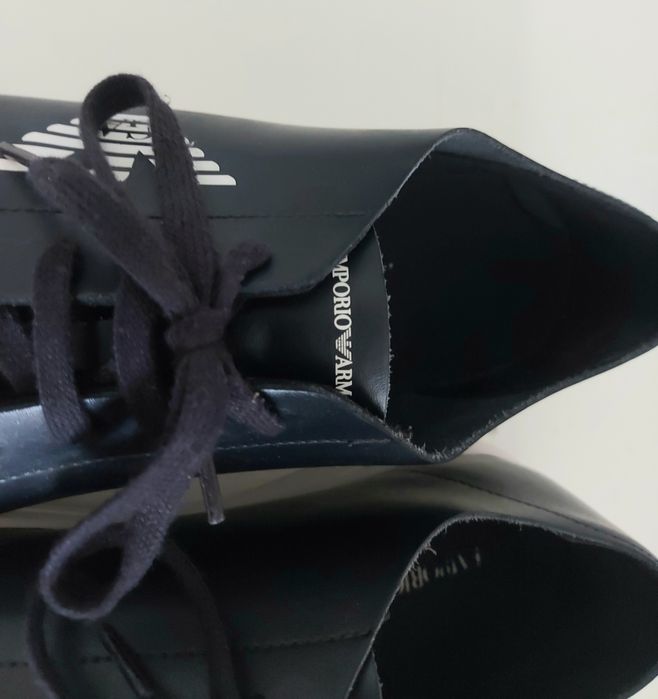 Emporio Armani ,46 номер стелка 30см, кожени , летни.