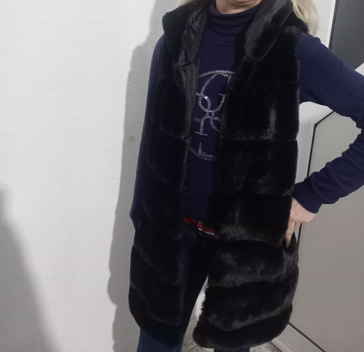 Черен елек от изкуствен косъм