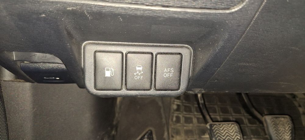 Toyota Avensis 2.0D4D 126кс
Март 2011