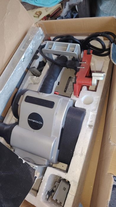 Рубанок электрический