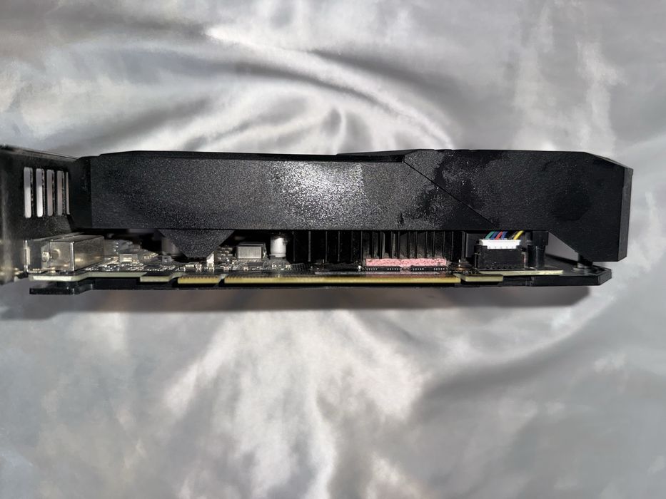 GTX 1660 Asus,6 GB Vram