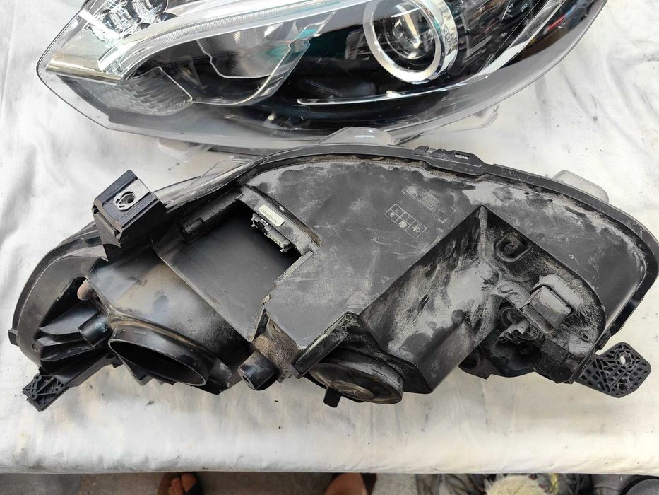 Оригинални  фарове  Toyota Proace Led Bixenon