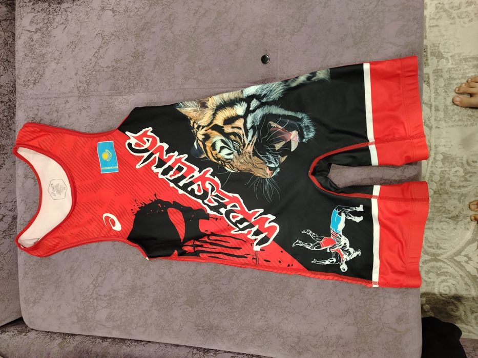 Нательник для вольной борьбы