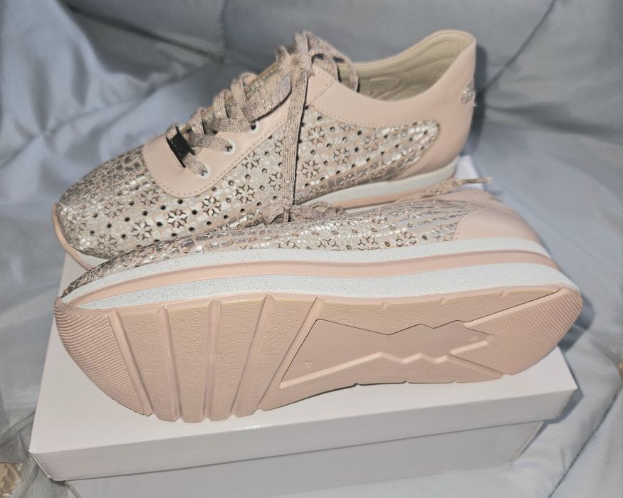 Дамски пролетни ортопедични обувки .38номер ,35лв.