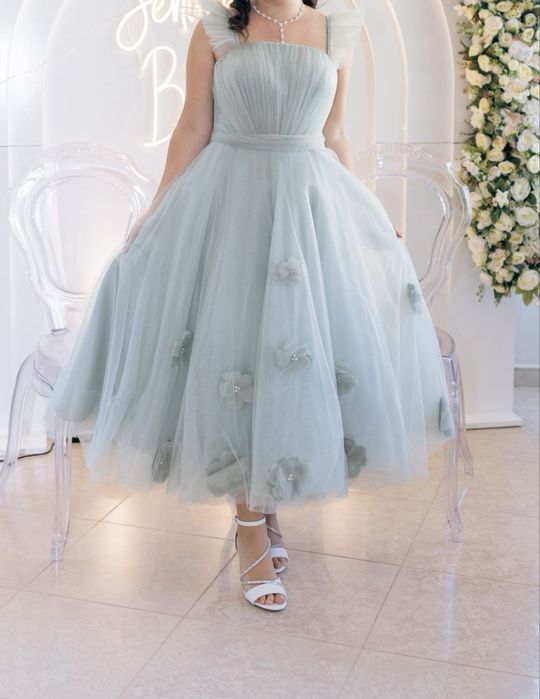 Официална рокля с цветенца