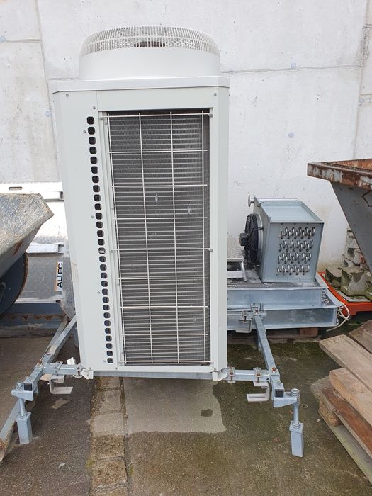 Pompa de caldura Mitsubishi 30kw consum 9kw