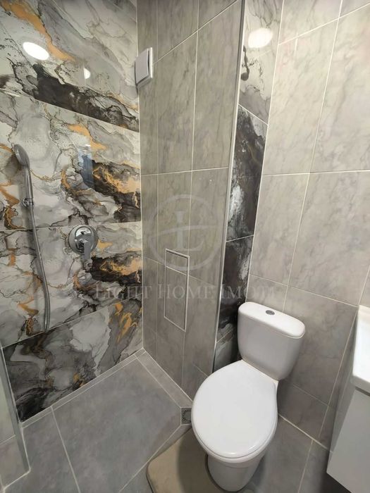 Продава се Тристаен апартамент в Пловдив, Кючук Париж - 64 кв.м за 1179 €/кв.м - Снимка #7