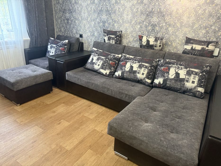 Продам диван+кресло+пуф