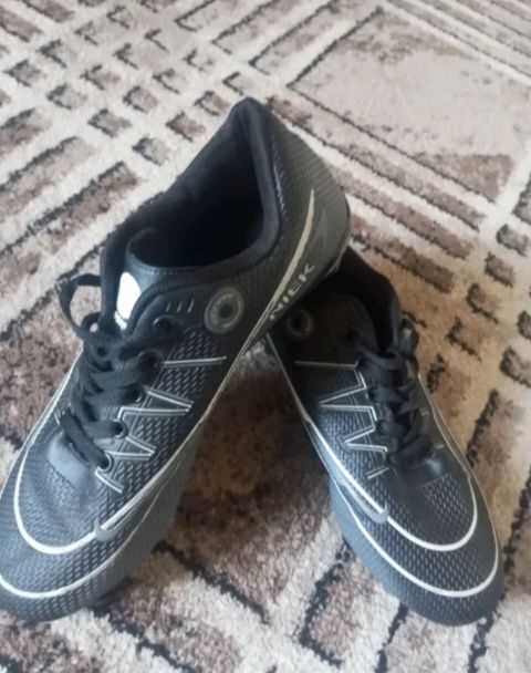 Futbol uchun butsi