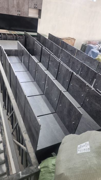 Офисная мебель, новая.