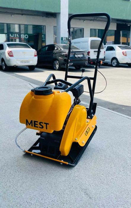 Виброплита бензиновый C90