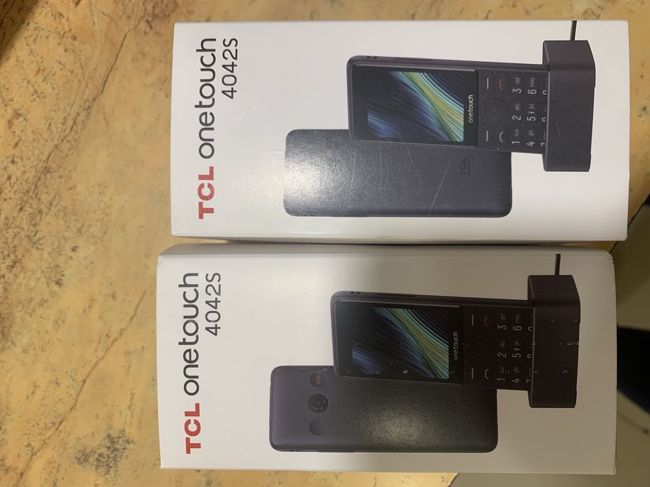 Продавам телефон TCL OneTouch 4042S