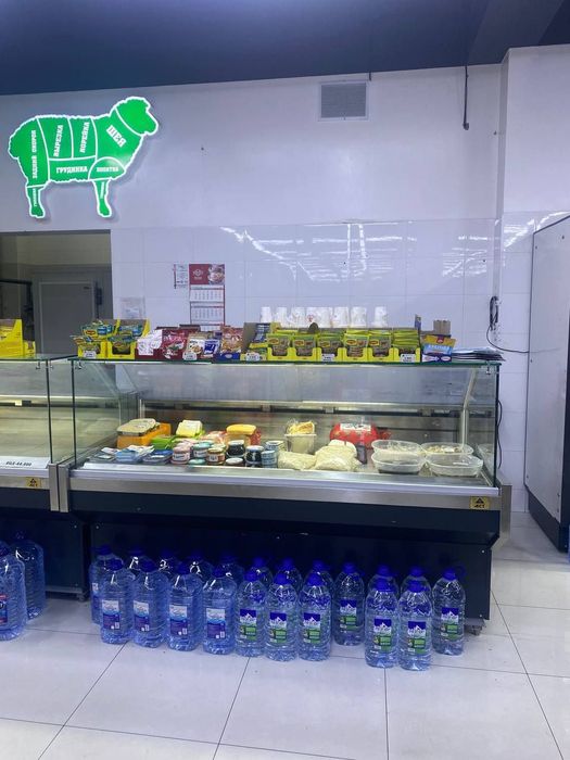 Vitrina xoladenik sotiladi zudlik bilan