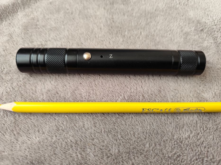 Laser puternic Z cu încărcare USB
