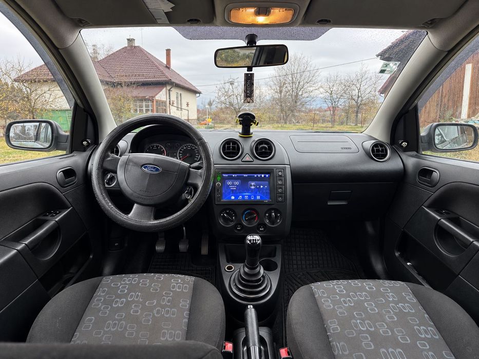FORD Fiesta 2005 — imagine 5