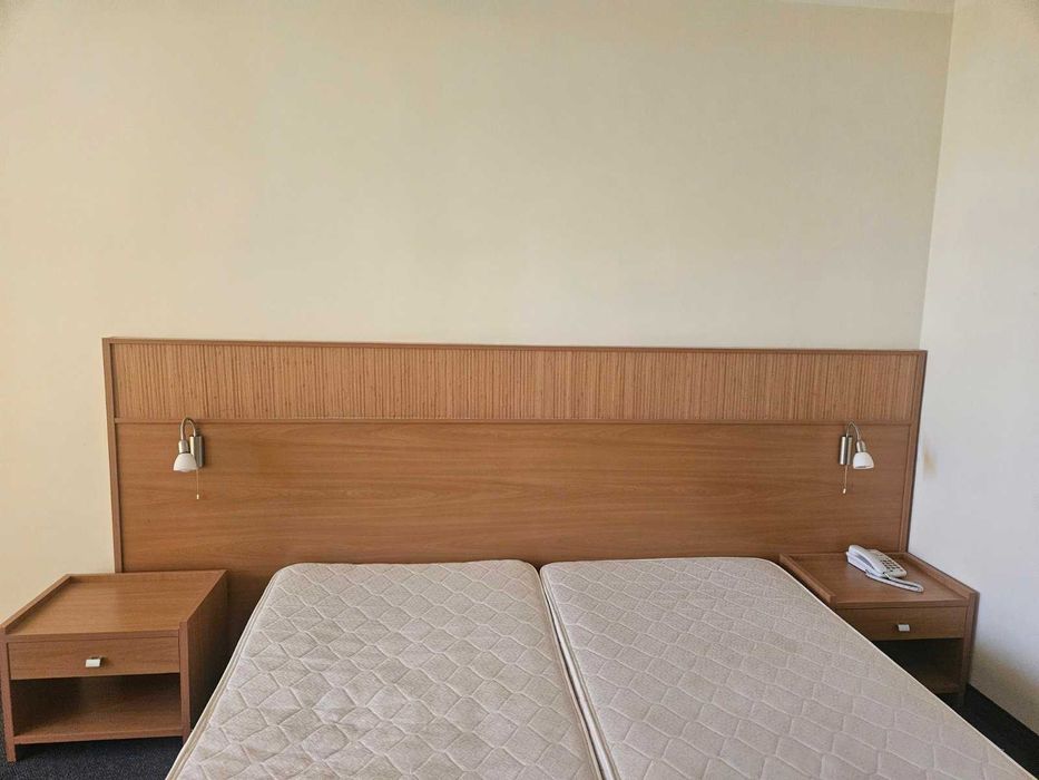 Обзавеждане за хотелска стая