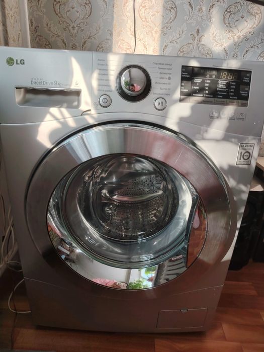 Продам стиральную машинку