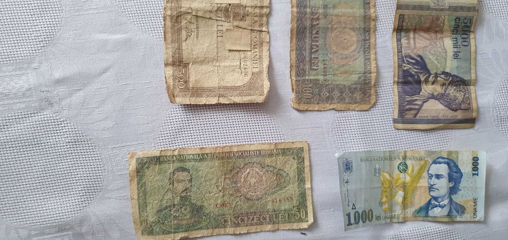 Monede si bancnote vechi, romanesti si straine. 1000 lei negociabil.