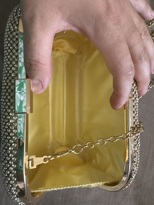 сумка клатч новый продам срочно