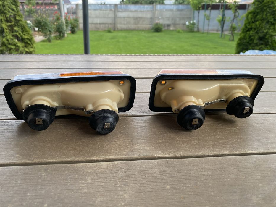Lampa lampi Semnal semnale semnalizari semnalizatoare fata Dacia 1300