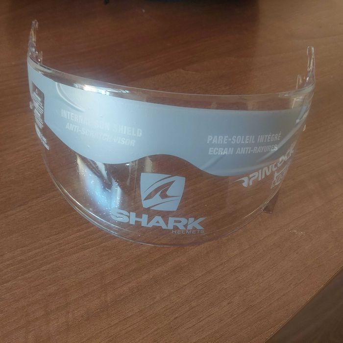 Каска Shark размер S/М черен Петък