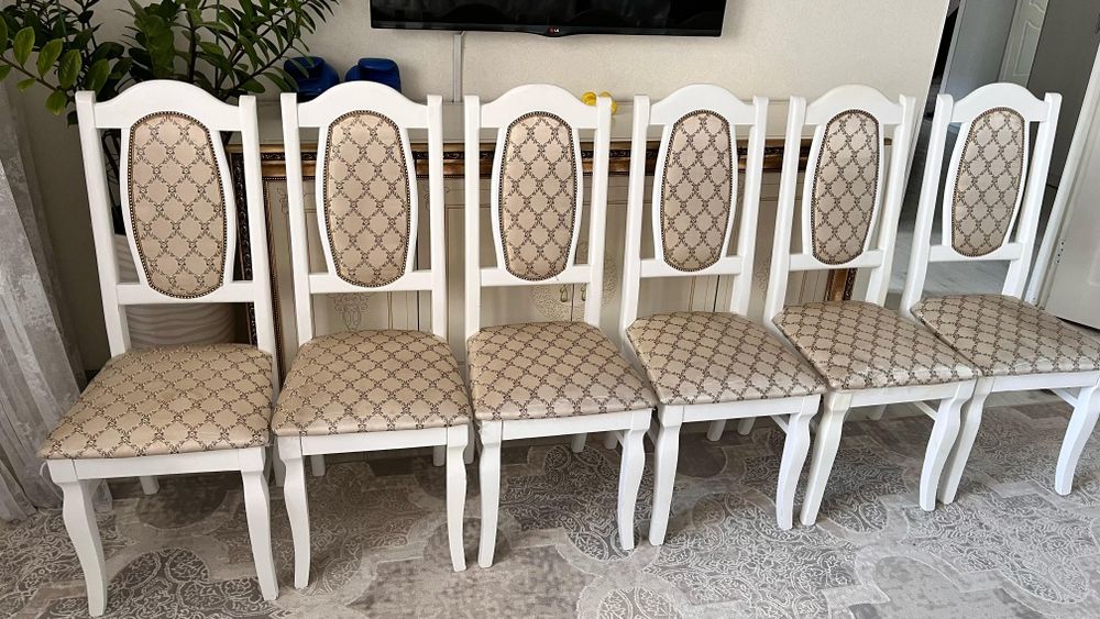 Стулья для гостиной